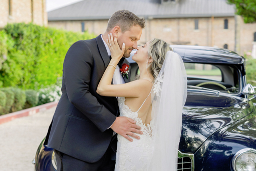 Dulce & John’s Timeless Wedding photoshoot by Anvi Parikh photography at Palm Event Center